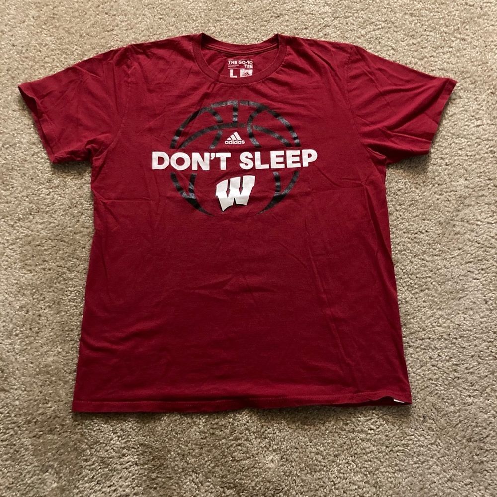 Mens Wisconsin Badgers "Dont Sleep" Adidas Tee Size Large